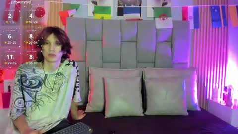 Mika  Milo. online show from July 16, 3:34 am