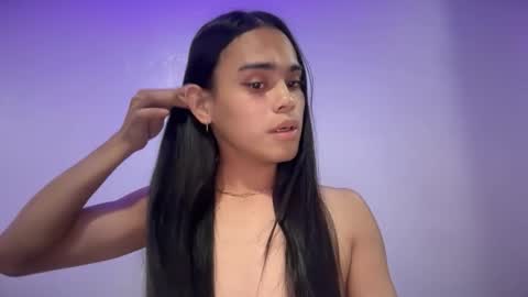 mika_pedersen online show from January 16, 5:11 am