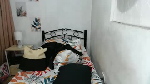 Snapshot of mikasami17 chatting on March 21, 11:04 am mikasami17 online show from March 21, 11:04 am