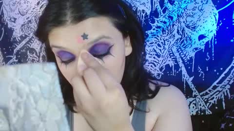 Mika online show from November 9, 9:57 pm