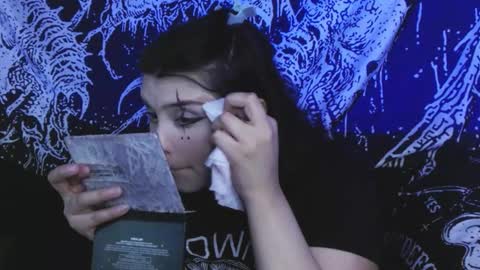 Mika online show from February 18, 9:55 pm