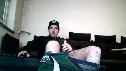 Snapshot of mike421990 chatting on February 22, 6:41 pm Mike Bente online show from February 22, 6:41 pm