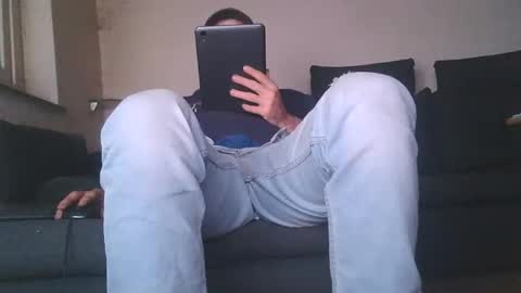 Snapshot of mike421990 chatting on December 22, 5:10 pm Mike Bente online show from December 22, 5:10 pm