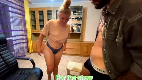 Mike and anna online show from May 30, 9:01 pm