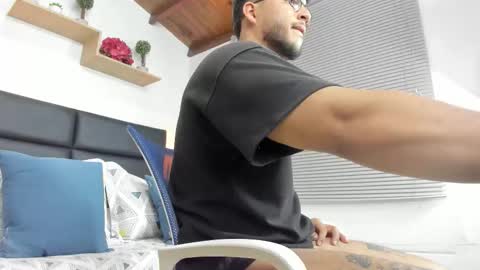  MIKE FOXXX online show from February 6, 9:12 am