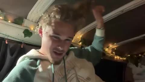 Snapshot of mike_sunn chatting on September 24, 11:13 am Mike online show from September 24, 11:13 am