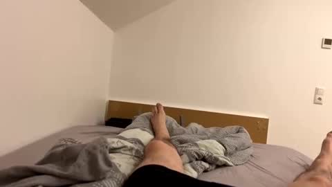 mikem1129 online show from May 1, 8:19 am