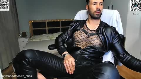 Mike    online show from May 28, 9:12 pm