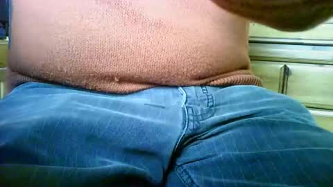 Snapshot of mikeybed chatting on March 17, 1:14 pm mikeybed online show from March 17, 1:14 pm