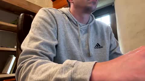 mikeydubs10 online show from April 28, 12:32 pm