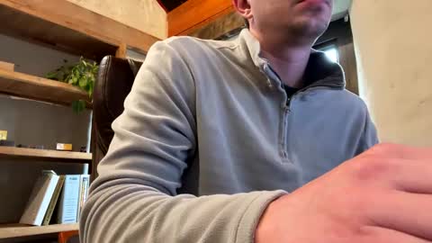 mikeydubs10 online show from April 29, 1:37 pm