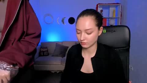 Miki online show from March 2, 7:15 am