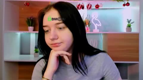 Snapshot of miki_ti chatting on January 7, 8:28 am miki_ti online show from January 7, 8:28 am