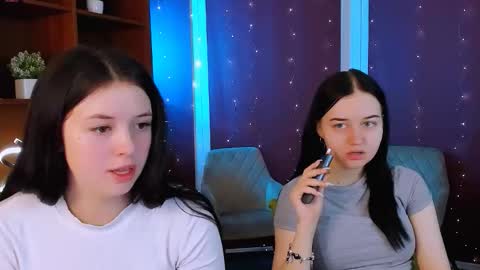 Snapshot of miki_ti chatting on February 9, 6:17 am miki_ti online show from February 9, 6:17 am