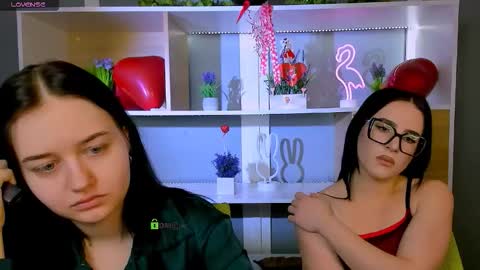 Snapshot of miki_ti chatting on February 14, 7:32 pm miki_ti online show from February 14, 7:32 pm