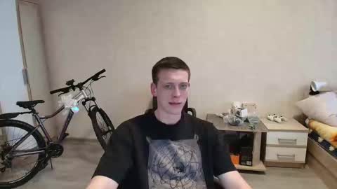 Snapshot of mikimaus0101 chatting on June 3, 12:30 pm Michael online show from June 3, 12:30 pm