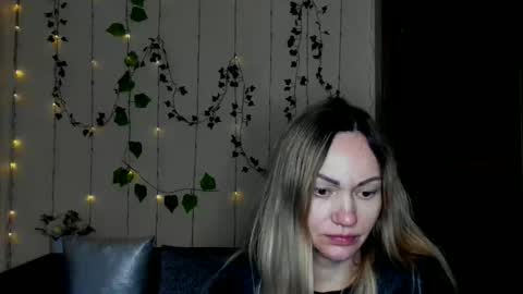 Adalina online show from January 17, 6:33 pm