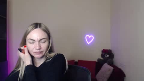 Adalina online show from April 18, 7:07 pm