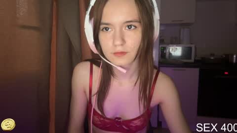 MikkiLina online show from May 28, 3:42 pm