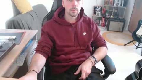 mikmik91 online show from February 17, 10:56 am