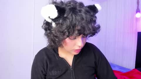 Snapshot of miku_katsuragi chatting on December 23, 2:31 am miku katsuragi online show from December 23, 2:31 am