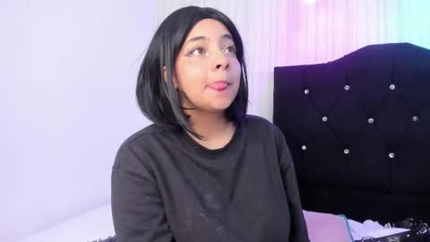 Snapshot of miku_katsuragi chatting on February 3, 5:16 am miku katsuragi online show from February 3, 5:16 am