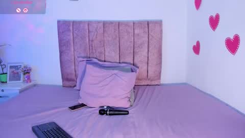 mila_1wood online show from September 29, 12:43 pm