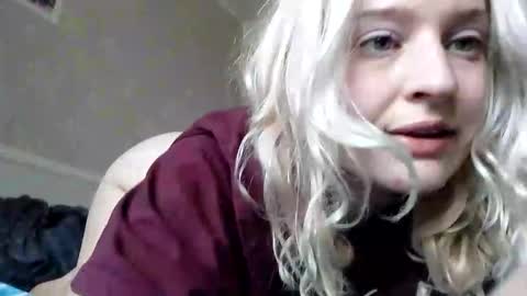 Mila 420 online show from May 26, 7:15 am