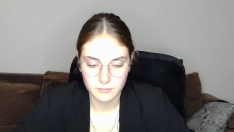 mila_keyy online show from November 29, 9:07 pm