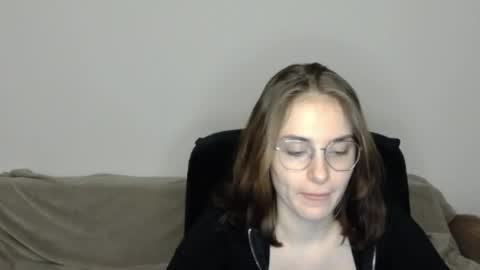 mila_keyy online show from April 11, 7:07 pm