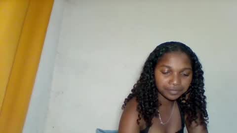 mila_lunah online show from April 12, 6:02 pm