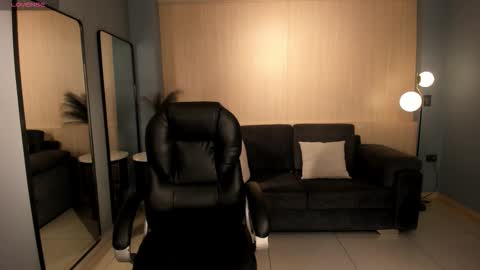 Mila online show from November 5, 2:00 am