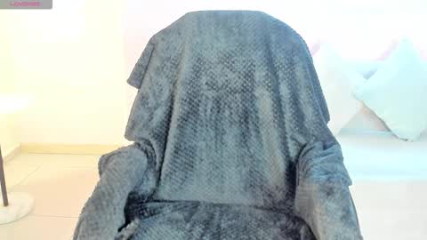 Mila online show from January 8, 2:36 am