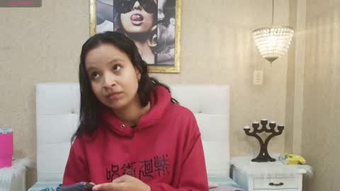 miladiosa online show from January 15, 12:21 pm