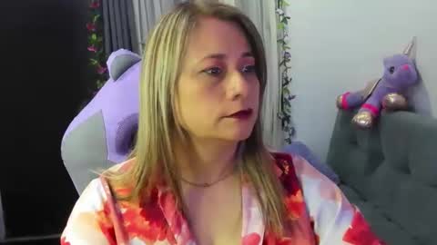 Snapshot of milagros_latin chatting on December 2, 11:56 pm milagros_latin online show from December 2, 11:56 pm