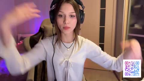 Snapshot of milamiuu chatting on February 1, 4:49 pm milamiuu online show from February 1, 4:49 pm