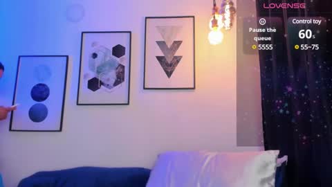 Snapshot of milan_roux chatting on December 3, 2:58 am Milane online show from December 3, 2:58 am