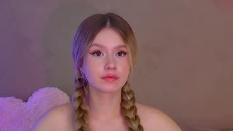 MilanaBalmain online show from October 8, 4:15 pm