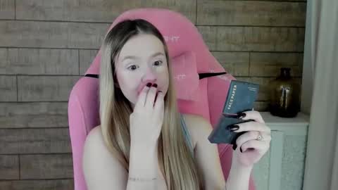 MilanaBalmain online show from November 16, 4:29 am