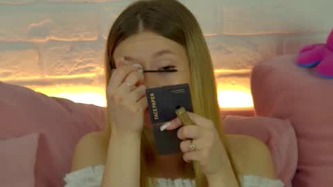 MilanaBalmain online show from December 2, 5:02 am