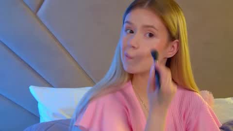 MilanaBalmain online show from May 10, 4:17 am