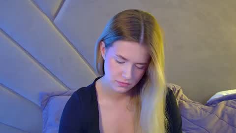 MilanaBalmain online show from June 26, 5:23 am