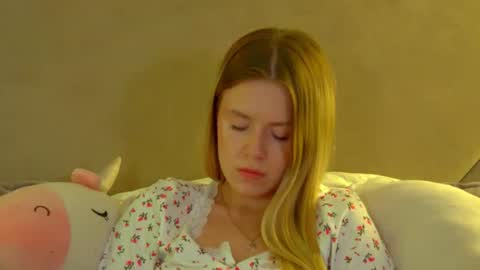MilanaBalmain online show from July 14, 10:21 am