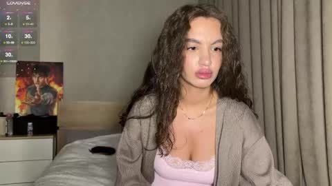 milanasugar online show from April 22, 10:00 pm