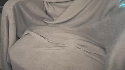 Snapshot of milaslovv chatting on January 15, 7:50 pm Mila online show from January 15, 7:50 pm