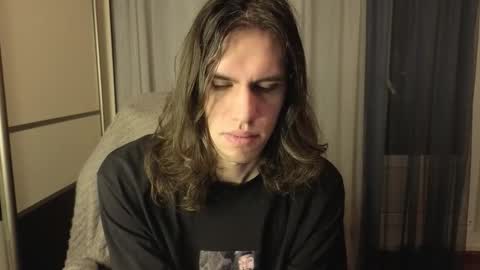 Snapshot of milaslovv chatting on February 9, 4:22 pm Mila online show from February 9, 4:22 pm