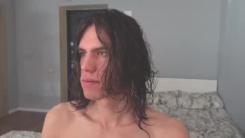 Snapshot of milaslovv chatting on March 2, 7:15 am Mila online show from March 2, 7:15 am