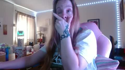 Snapshot of milastoned chatting on February 28, 3:02 pm Mila online show from February 28, 3:02 pm