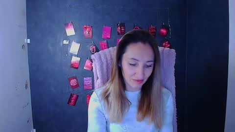 Snapshot of milena_sunny_ chatting on January 14, 6:41 am Milena online show from January 14, 6:41 am