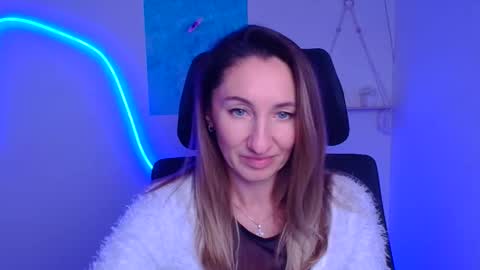 Snapshot of milena_sunny_ chatting on January 17, 12:43 pm Milena online show from January 17, 12:43 pm